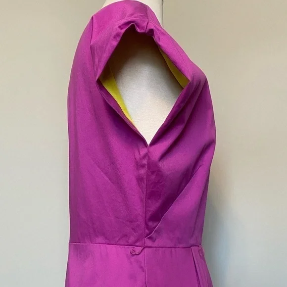 Andrew Marc New York Fuchsia V-neck Cap Sleeve Pleated Dress, size 4 - Picture 4 of 12